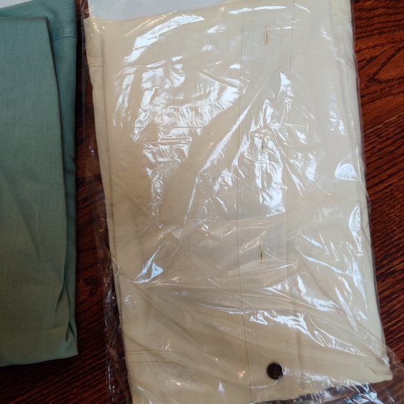 Chaps Ralph Lauren shirt sleeve button down - Picture 5 of 5